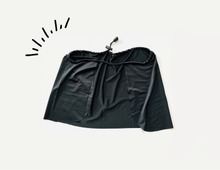 「首だけ焼ける問題」たった220円で解決！？キャンドゥの“黒マント”が真夏の救世主だった！！