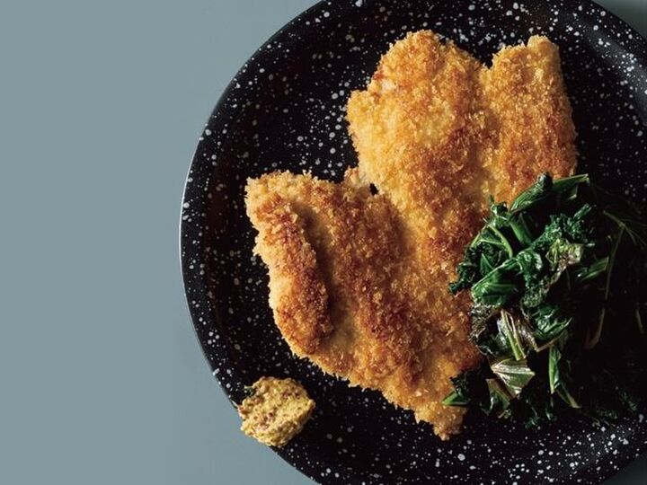 『鶏むね肉』は叩くのが正解だった!?油少なめでもザクザク!驚きのチキンカツ術