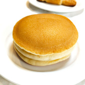 気になる「もっちーり」!?【セブンイレブン】パンケーキを実食！