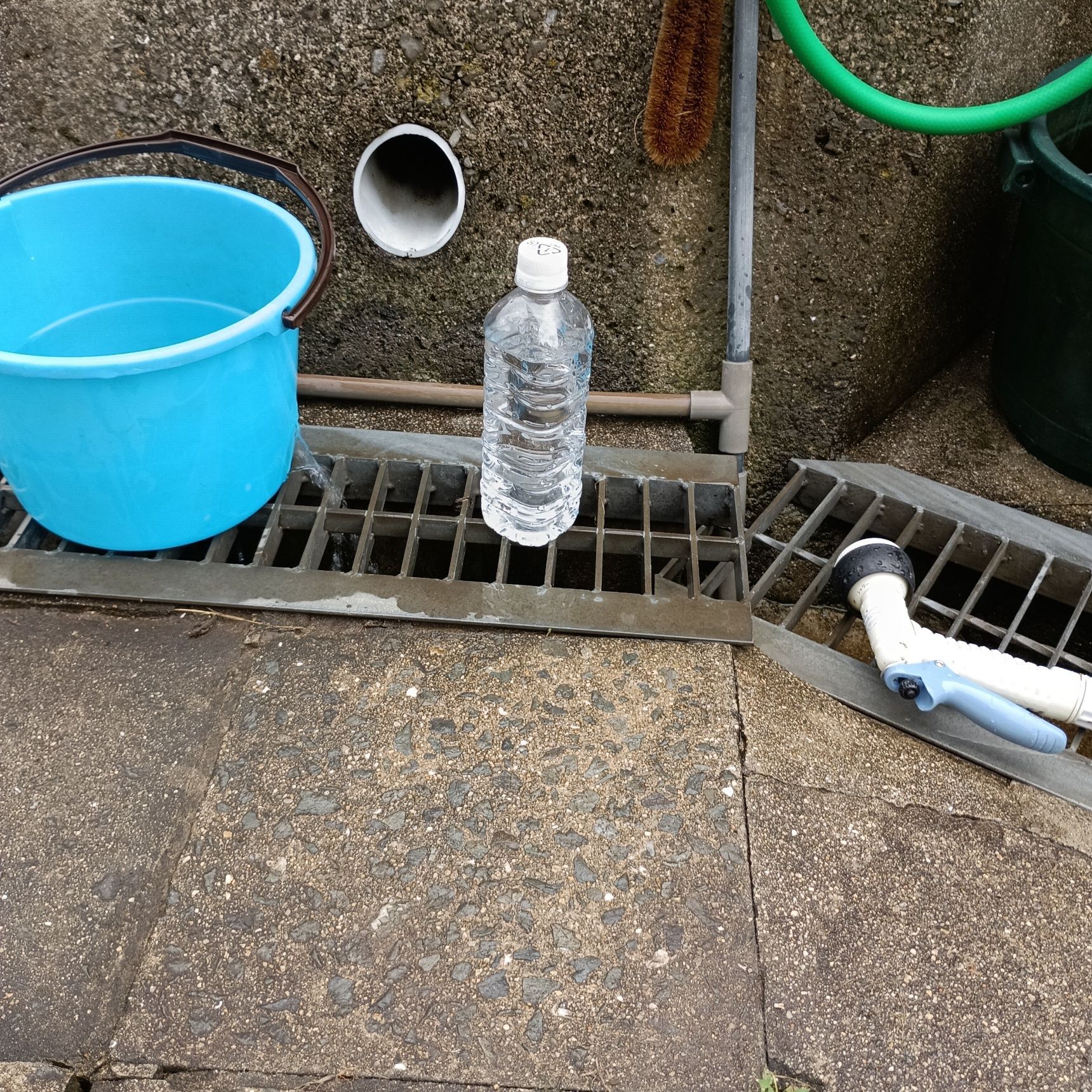 畑用の給水バケツ
