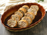 ごはんがモリモリ食べられる！「ひき肉とキャベツの油揚げロール煮」