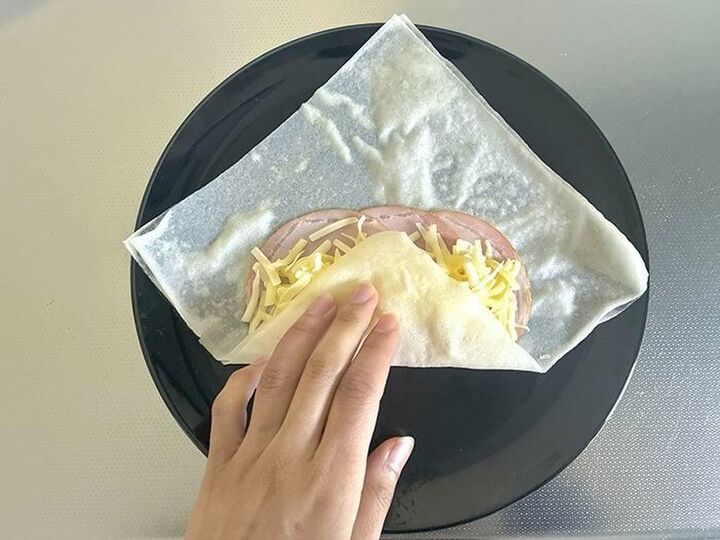 〈節約レシピ〉材料3つでコンビニ級の美味しい『とろ~り!おうちブリトー』の作り方!