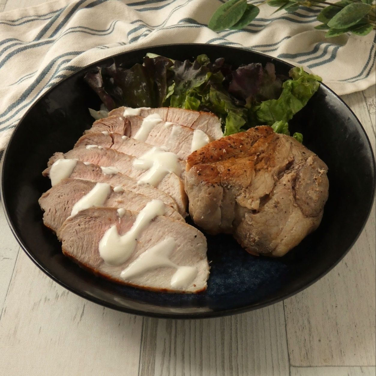 「電子レンジ4分！ 『簡単絶品ローストポーク』」