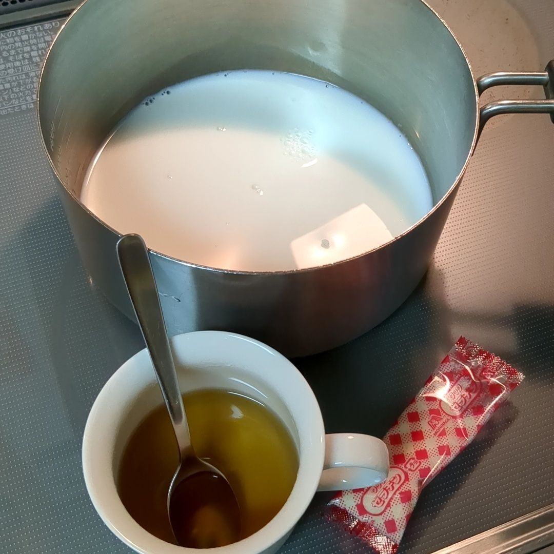 土台のミルクゼリーを作ります！