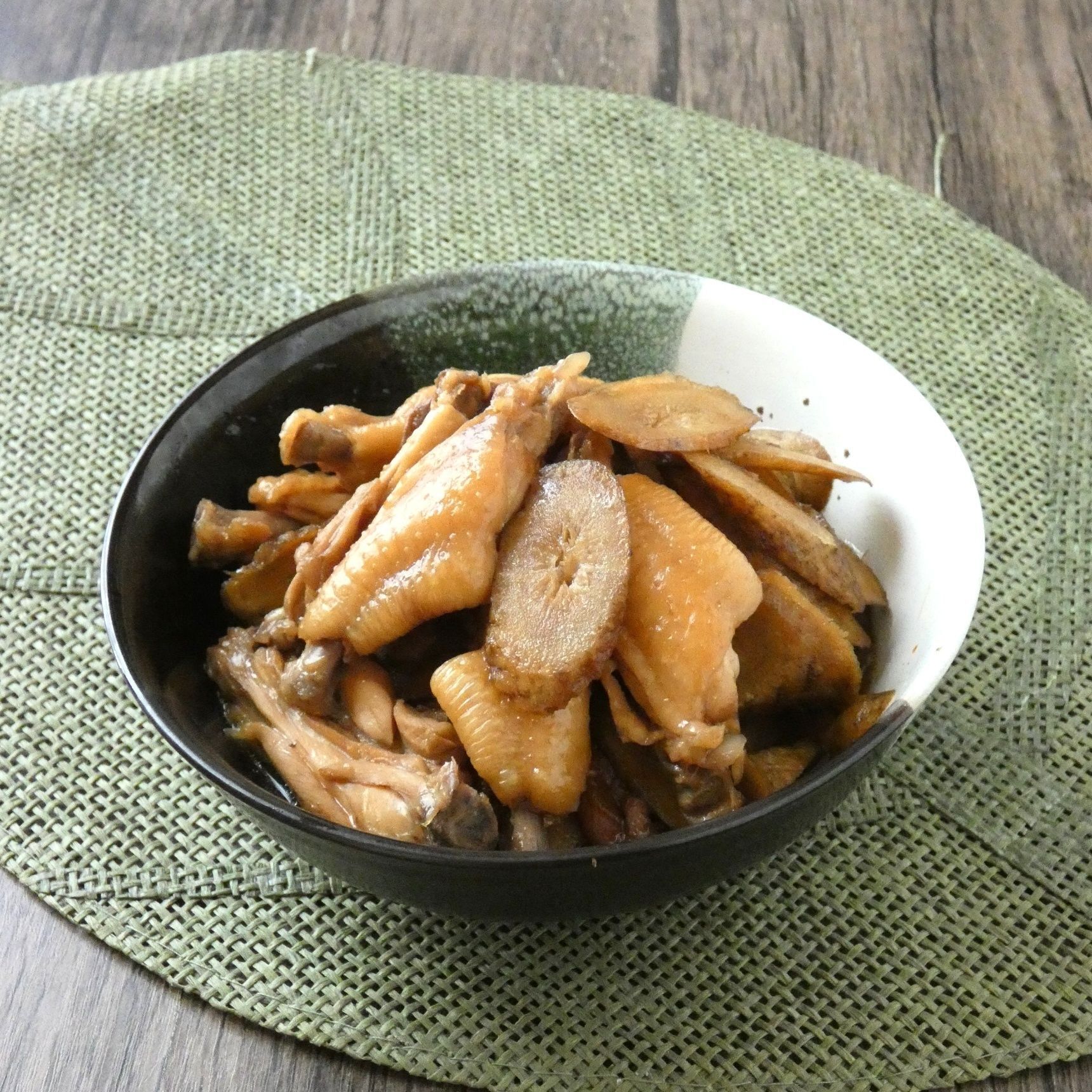 煮込み10分で完成！「手羽中とごぼうの梅酢煮」