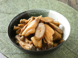 煮込み10分で完成！「手羽中とごぼうの梅酢煮」
