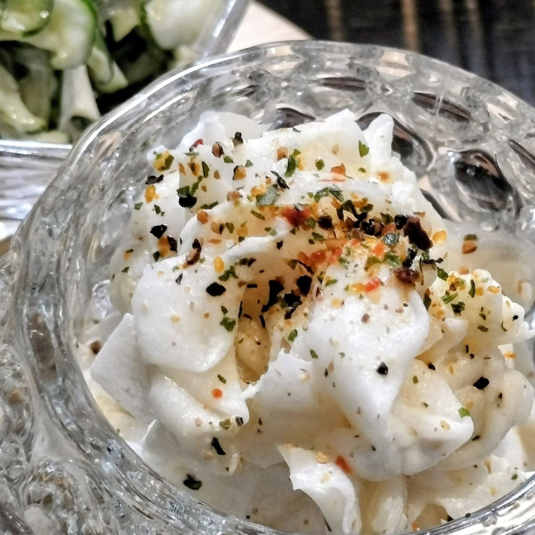 きゅうりマヨサンドも良いけど、しっとりシャキシャキの白い野菜も美味〜！
