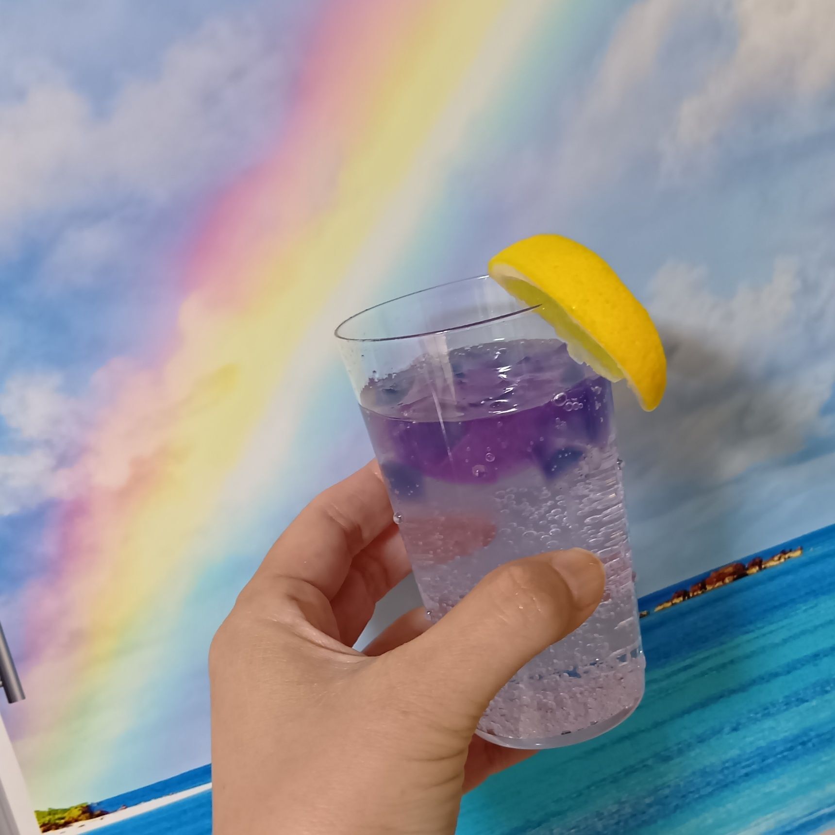 グラスの中に咲く紫陽花！食べて飲む、 初夏の爽やかサイダー！梅雨や初夏にぴったり！