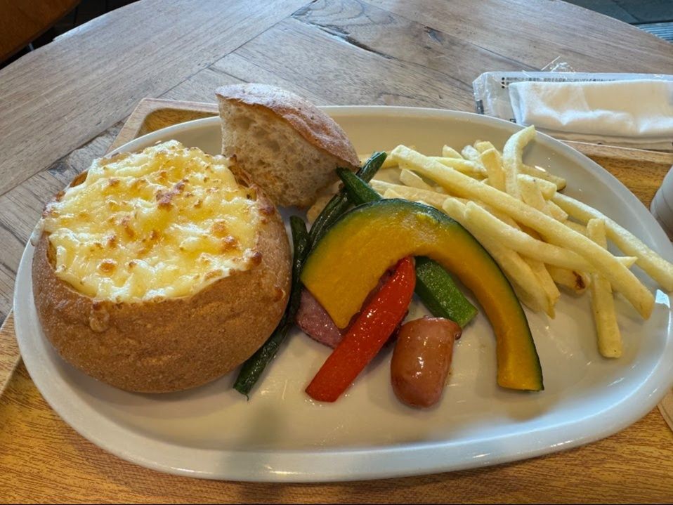 最後まで残さず器のパンも食べられます