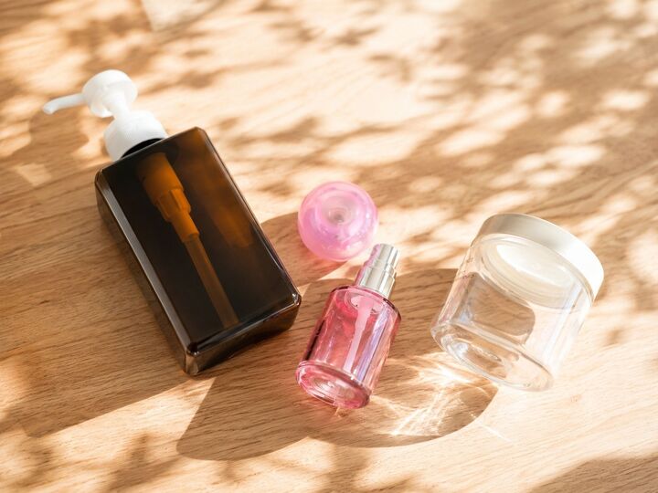 化粧品の空き容器が「おしゃれ収納」に大変身♡捨てちゃう前に、試してみて!
