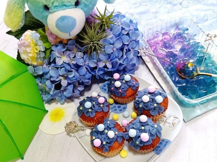 初夏を丸ごと楽しむ！私だけの爽やか紫陽花カップケーキ