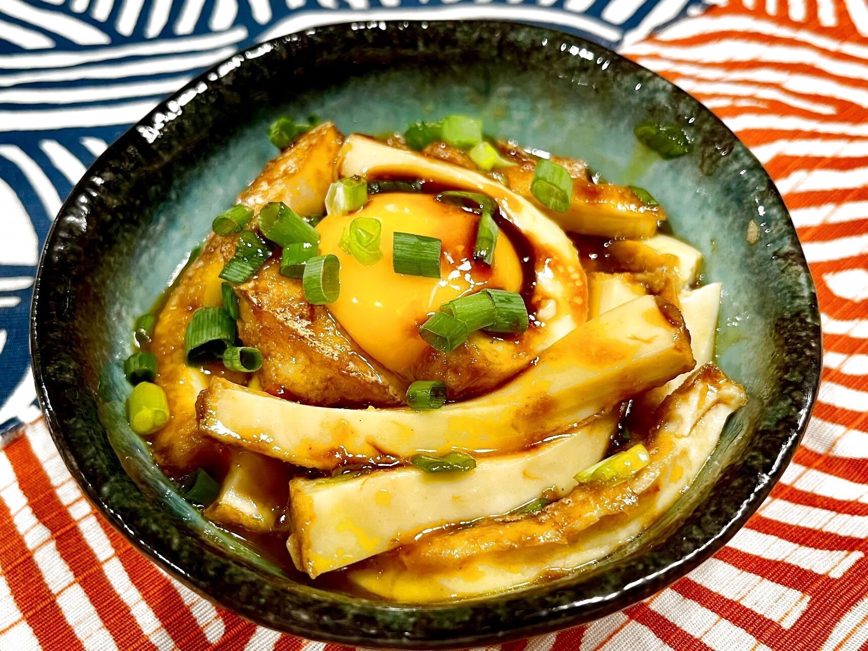 お肉不使用でも大満足！厚揚げのユッケ風