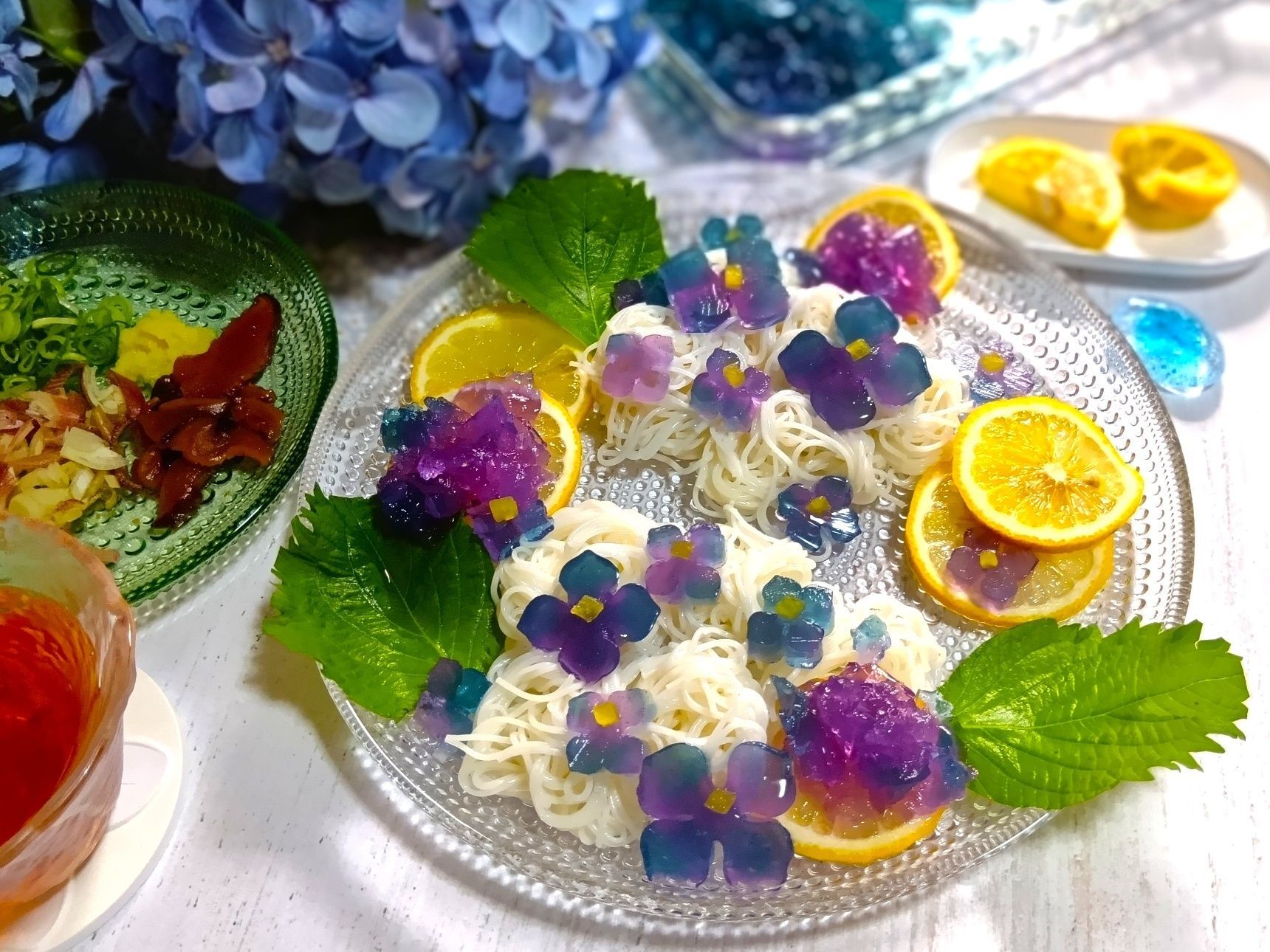 初夏を楽しむ！レモンで色変わり！紫陽花そうめん