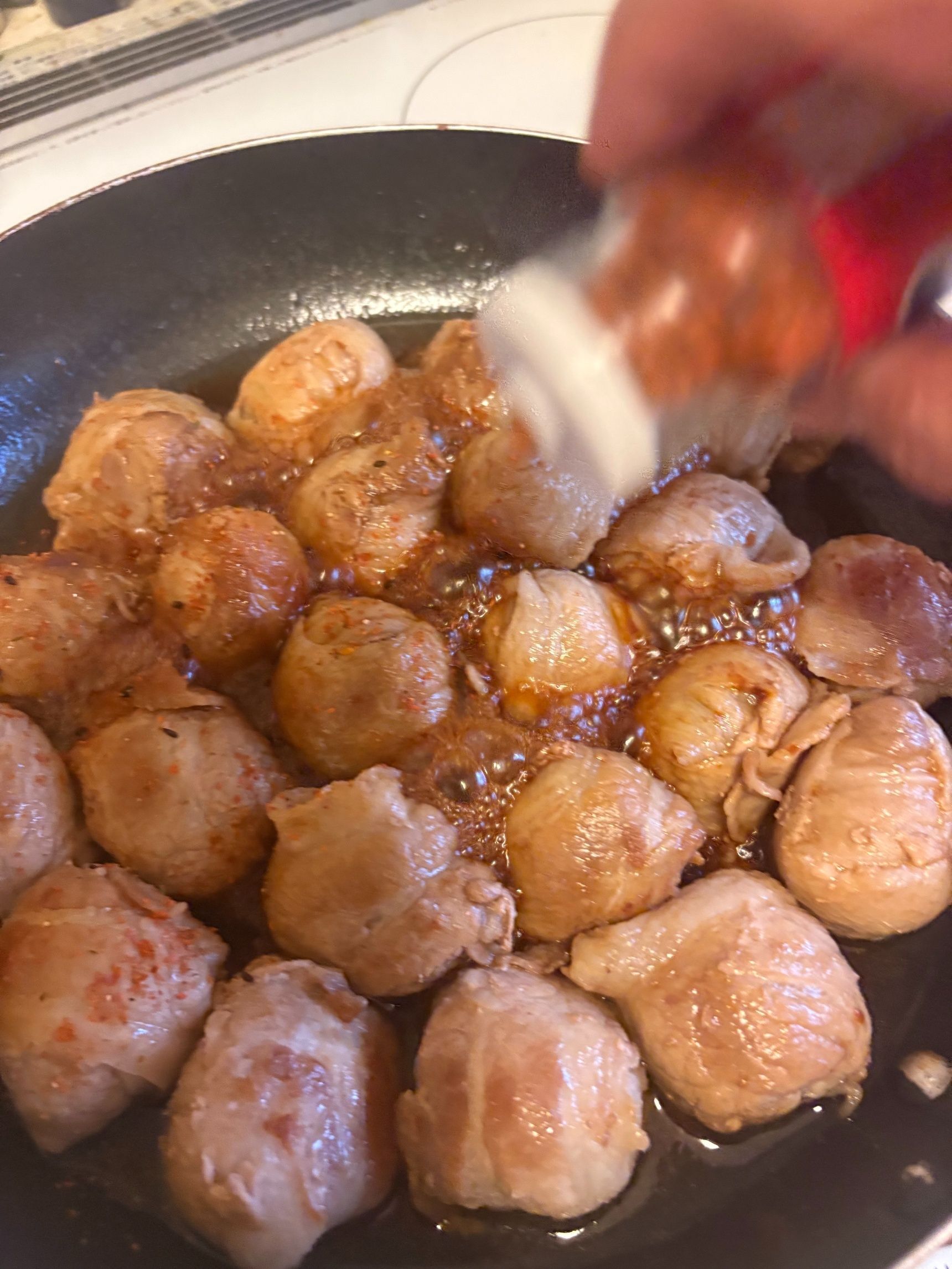 煮詰まってきたらお好みで七味をかけてください。
