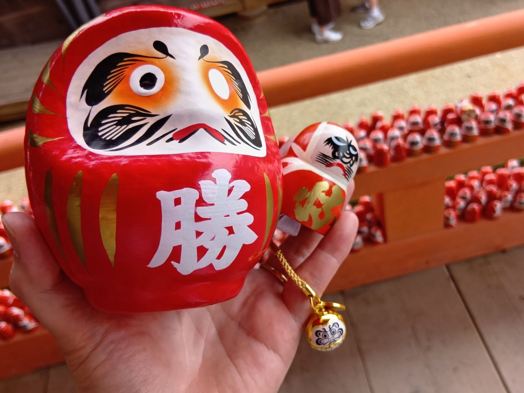 両方共に、背中に、お願い事や、頑張ろうとする目標を書かせて頂きましたっ！