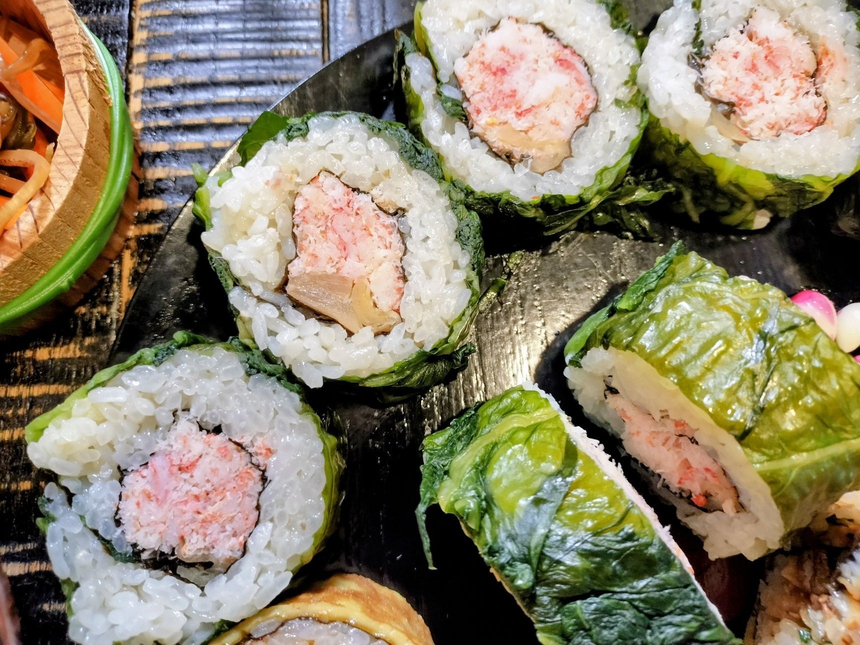 【カニ巻き寿司】