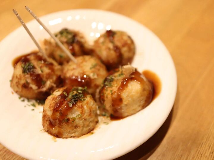 市販の「冷凍たこ焼き」を何倍も美味しく食べる方法。もっと早く知りたかったー!!