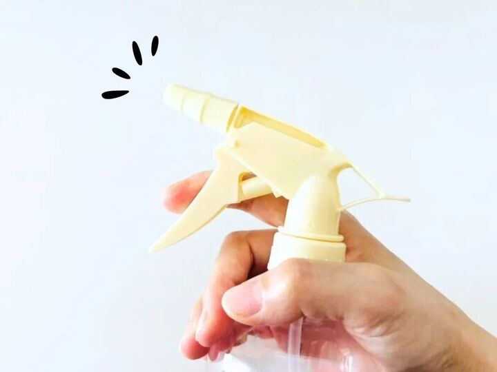 【ダイソー】見た目は普通のボトル…中身を見てびっくり!楽しすぎる水遊びグッズでした♪