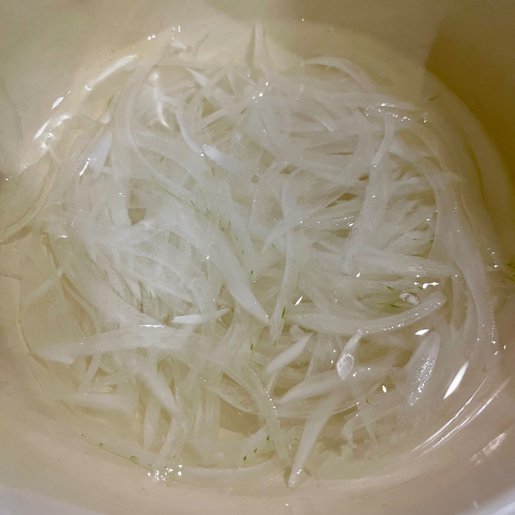 ②玉ねぎをスライス