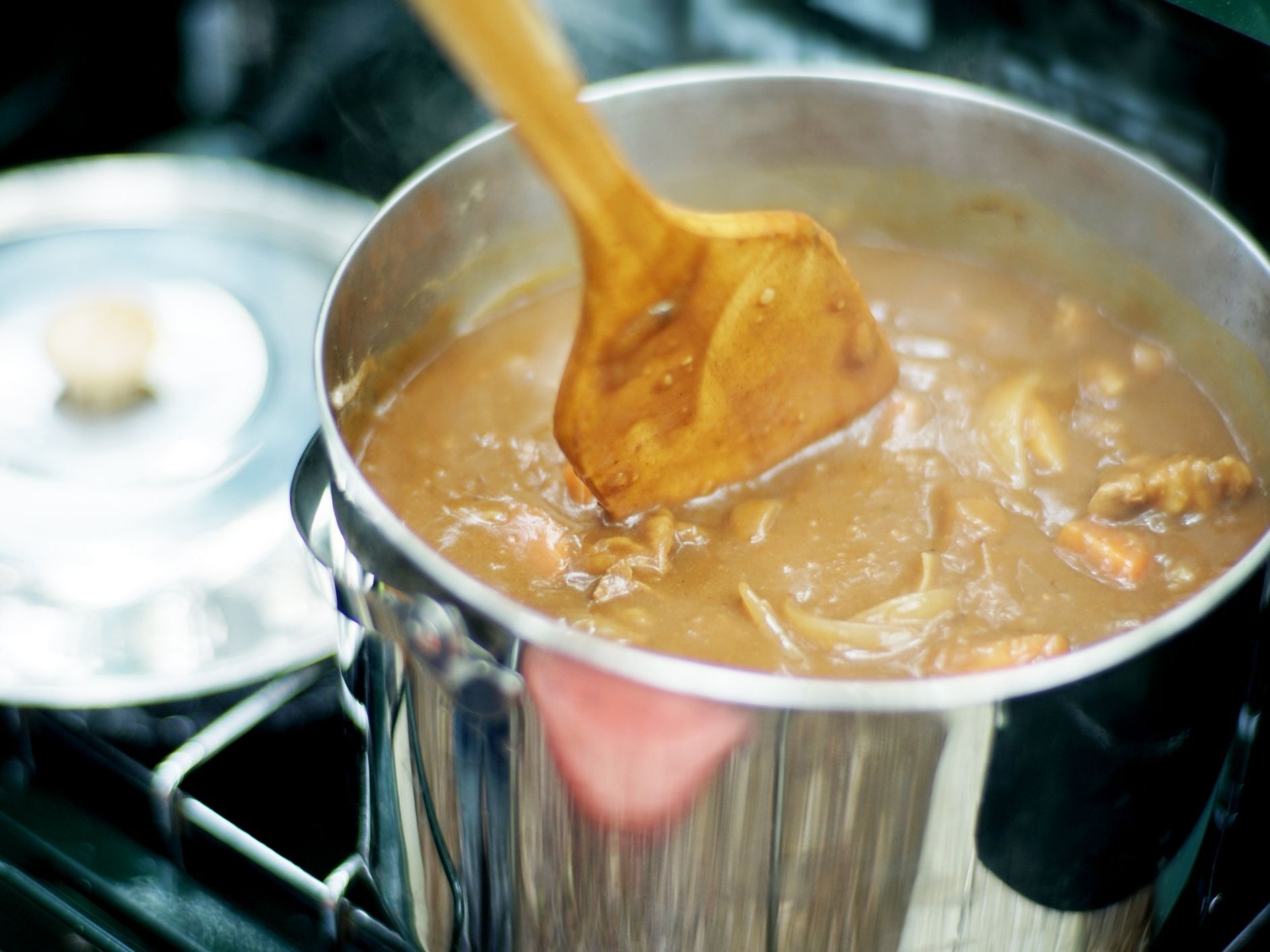 一晩寝かせたカレーに要注意！「二日目のカレー」を安全においしく食べるための2つの鉄則