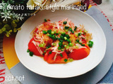 たっぷりと薬味をのせていただく。トマトのたたき風マリネ