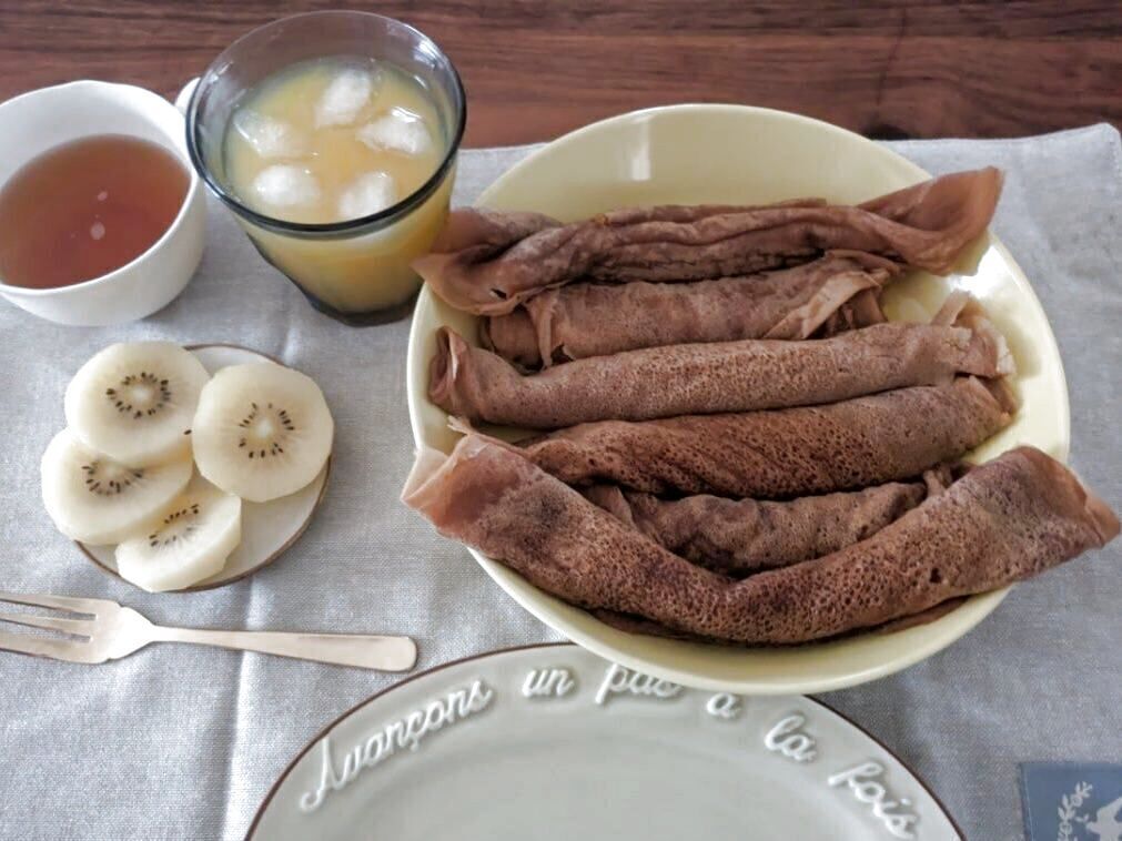 【簡単レシピ】モッチリ美味しい！黒糖クレープ