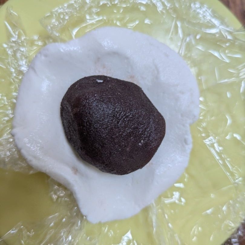 餡を包んで焼くと