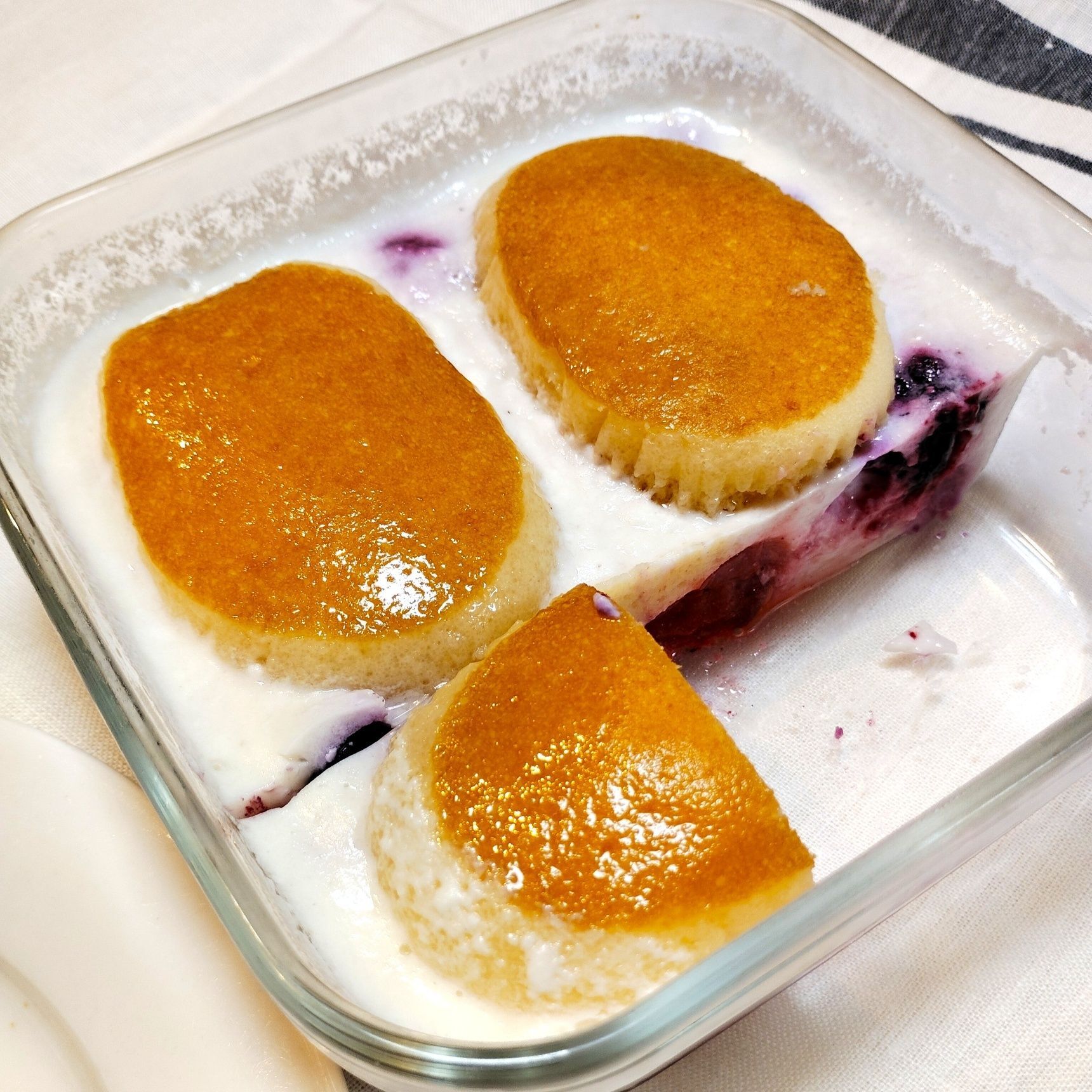 勝手にコラボスイーツ！ベリーヨーグルトゼリーとチーズ蒸しケーキ