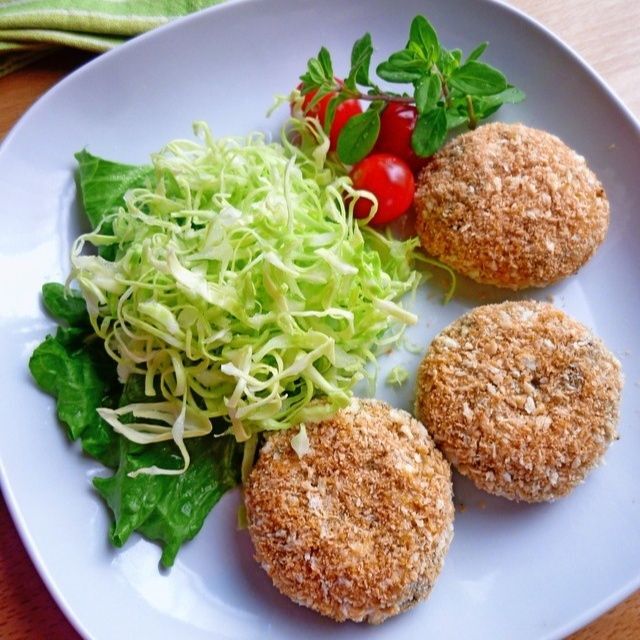 揚げないヘルシーな芽ひじきの梅焼コロッケ