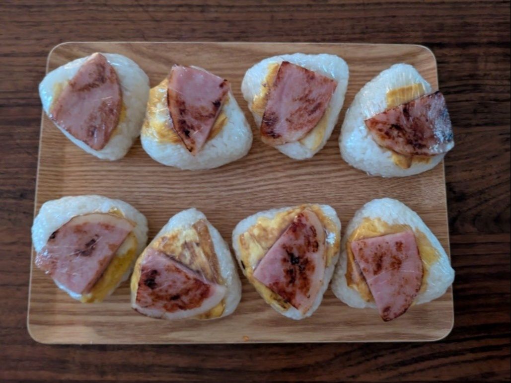 ハム玉おにぎり完成！！