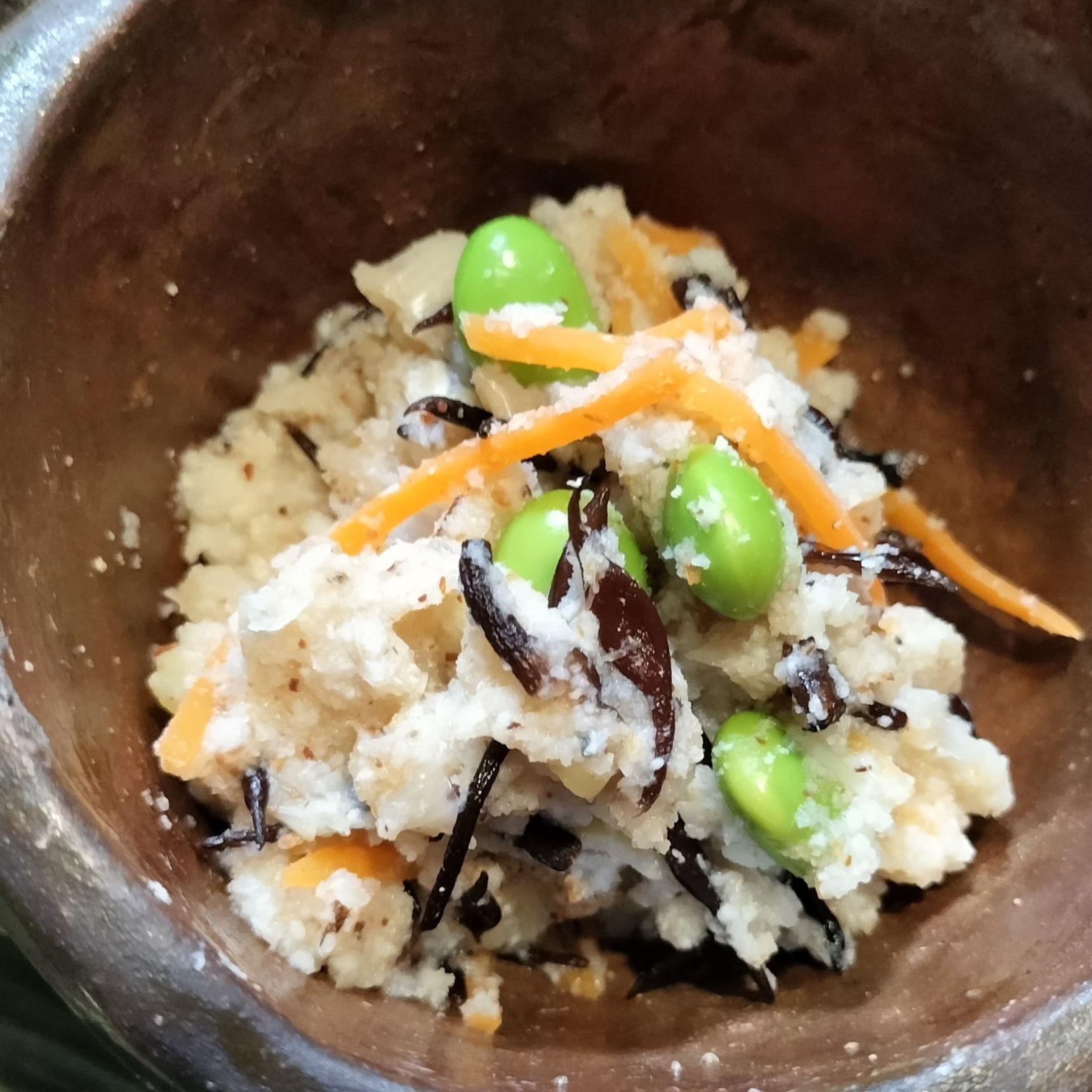 しっとりおからの煮物！始めは1つの鍋で！塩糀の旨味！温かい甘辛味と冷たい塩味！