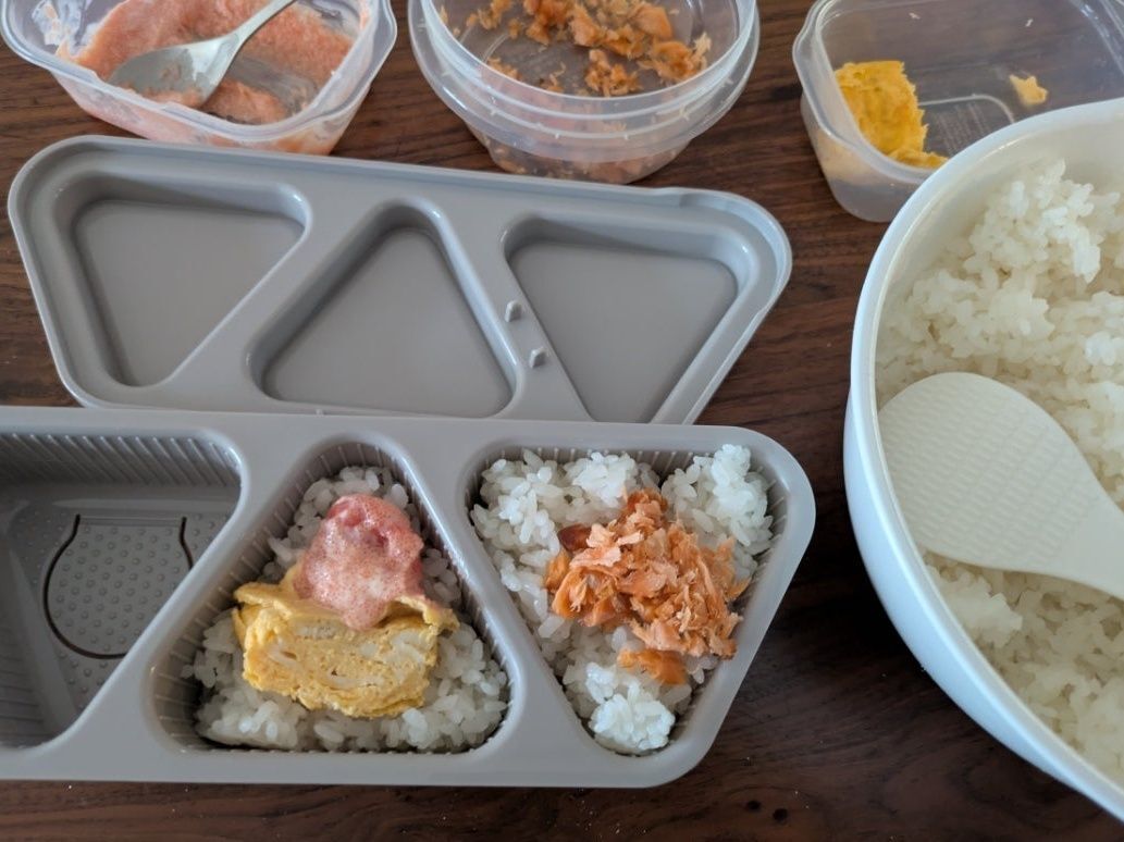 一度に3個作れて、しゃもじ付き！