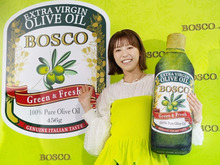 【若槻千夏さん】「アイスにかけるの、超やります！」BOSCOの早摘みグリーンオリーブを五感で楽しむ「味わうアート展」へ