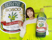 【若槻千夏さん】「アイスにかけるの、超やります！」BOSCOの早摘みグリーンオリーブを五感で楽しむ「味わうアート展」へ