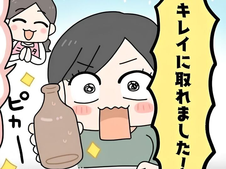 瓶のしつこい〈シール跡〉がベロン!お家にあるアイテムでスルスル取れる裏ワザ披露♪