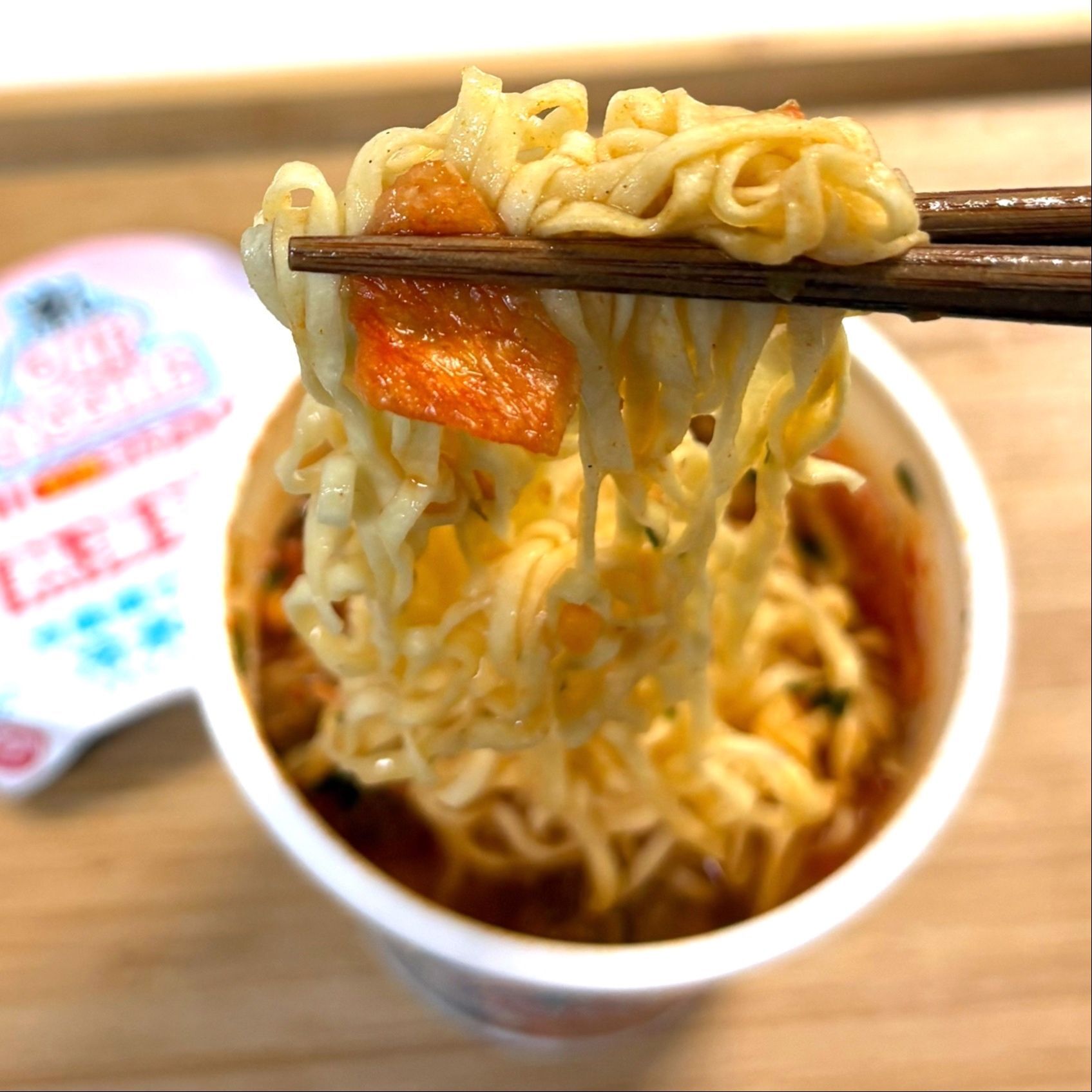 ピリ辛キムチ味も