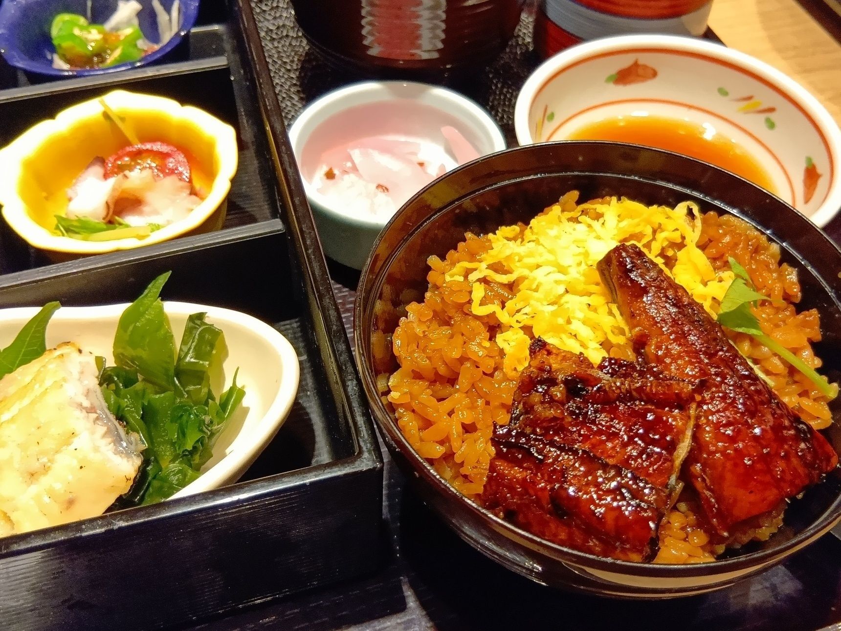 ちょうど土用の丑の日（7月26日）の時期だったので、今年初めてのうなぎを味わいました。夏バテしやすい季節だからこそ、スタミナをつけて元気に夏を乗り切りたいですね！