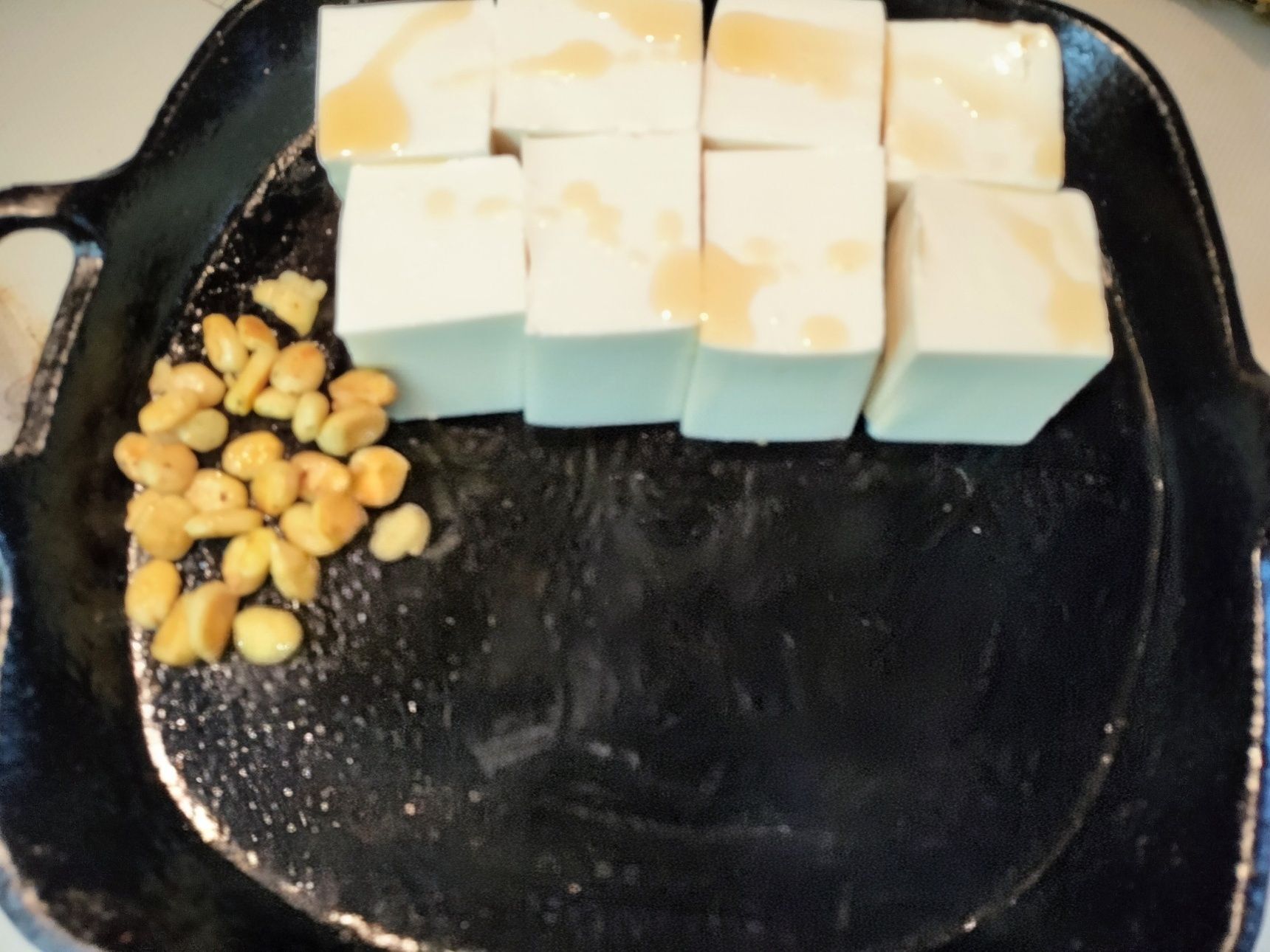 3. 弱火でじっくりとカリカリポリポリ食感になるまで火を通す