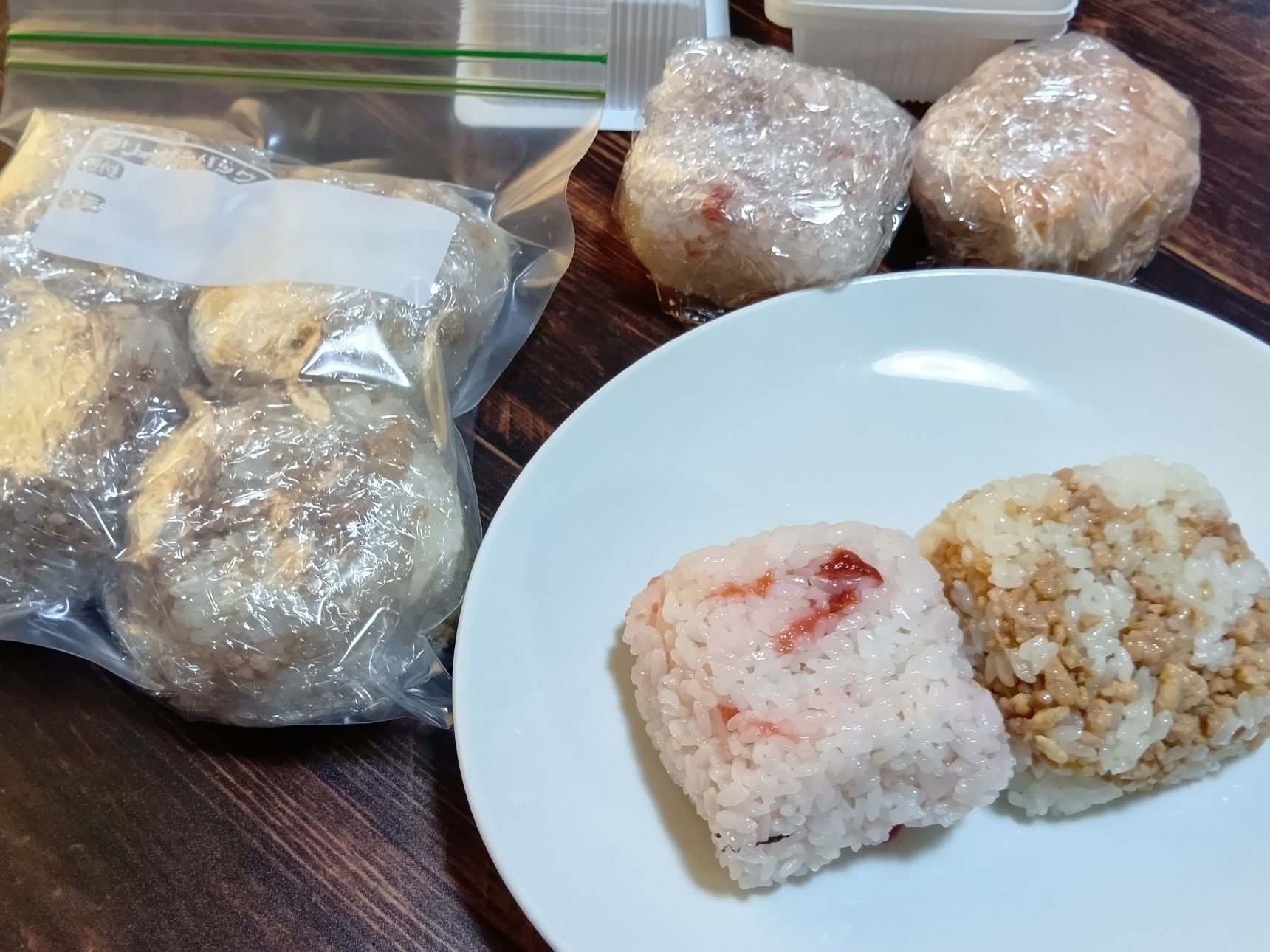 夏休み中は、毎日のご飯作りも何かと大変ですよね。  そんな時は、冷凍ストックを上手に活用して、無理なく夏を乗り切りましょう～！
