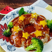 火を使わない！レンチンで完成～！大きなリング豆腐ハンバーグ（野菜もソースもレンチン）