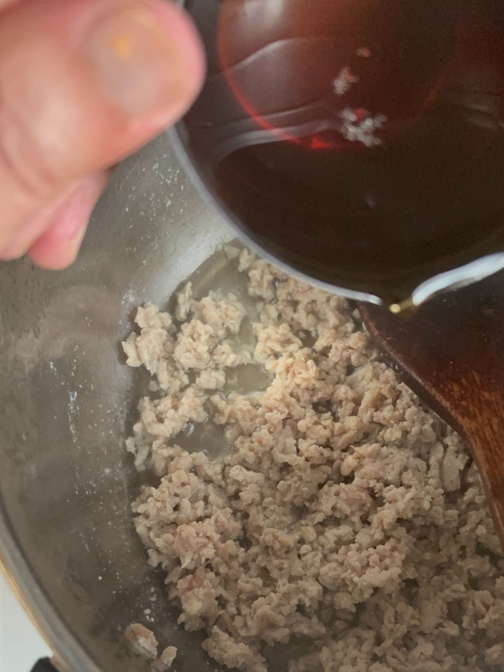 白だしを入れます。