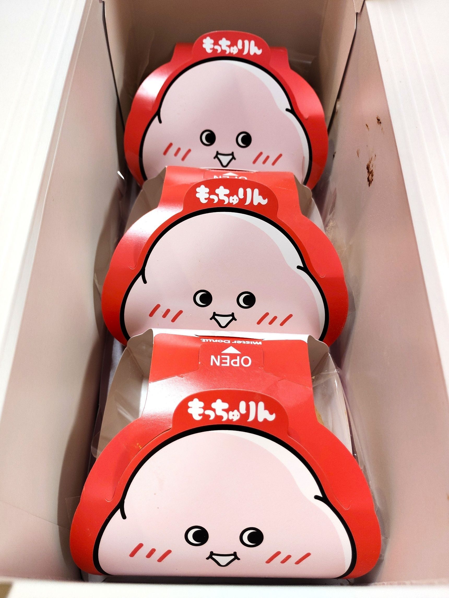 遅ればせながら・・もっちゅりんです