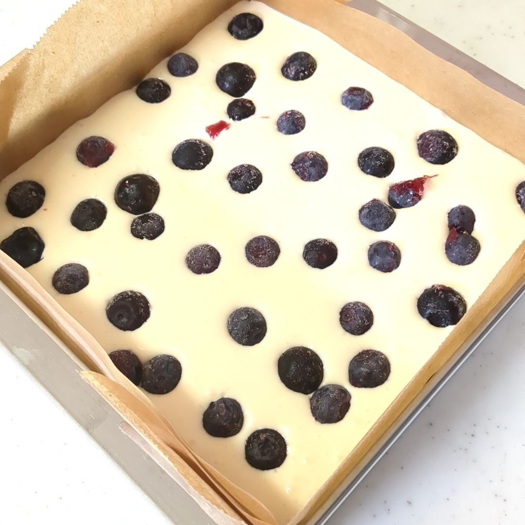 生地を作り流し入れます。