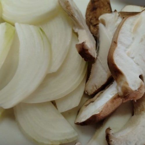 野菜を切る