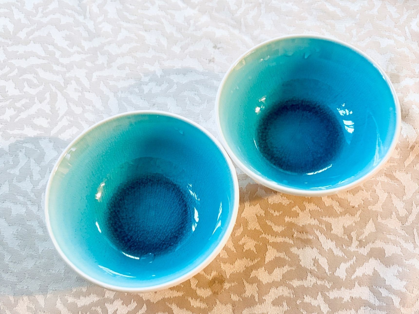 夏の食卓にぴったり！ターコイズブルーの食器でグンと素敵な小鉢に早変わり〜