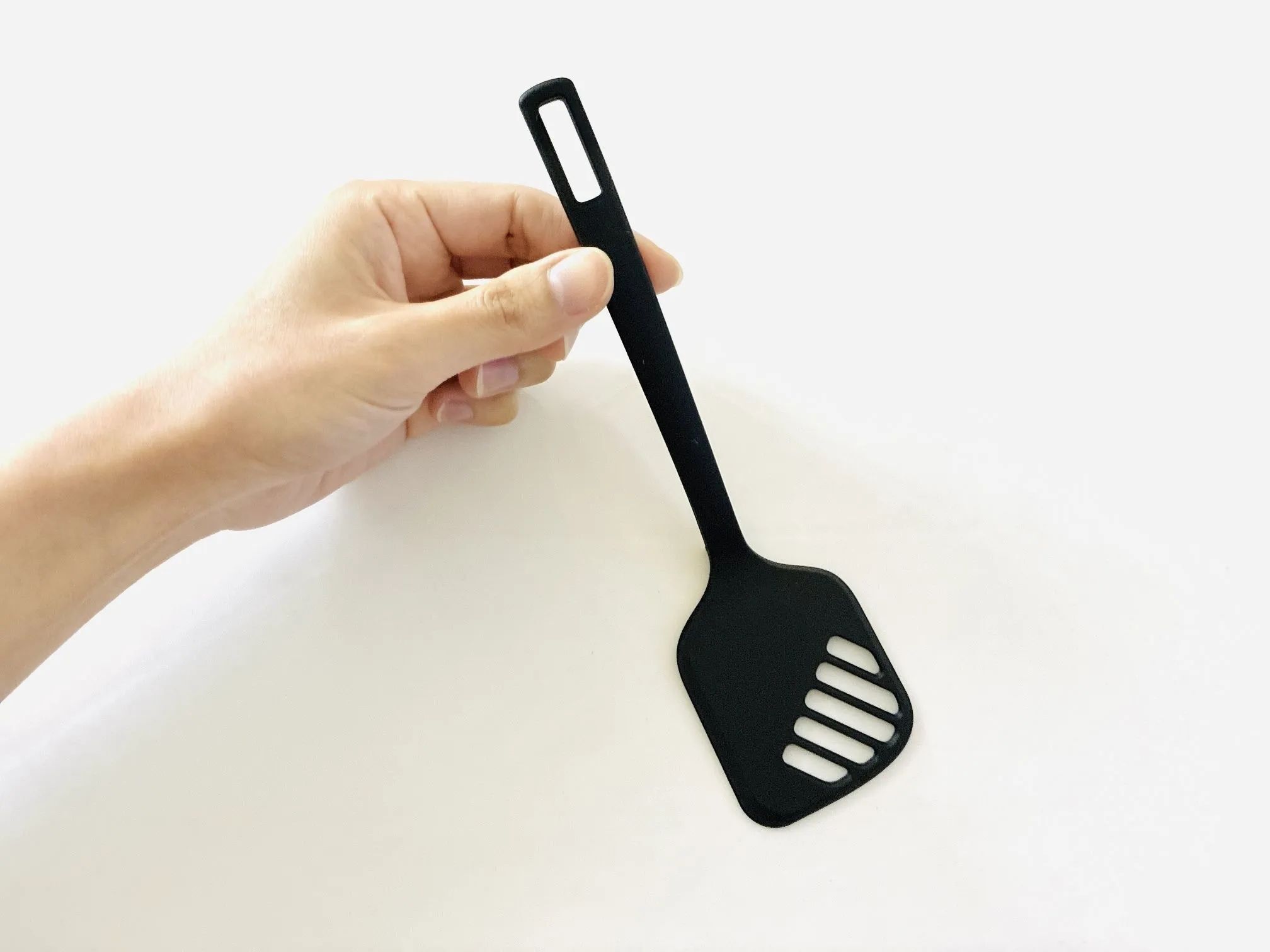 【セリア】見つけたら即買い級！まさかの『専用ターナー』使ってみたら…感動♡「本当にコレ1本で完結した」