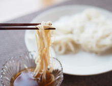 『そうめん』が絶対に吹きこぼれない裏ワザ茹で方が革命的！【コンロの掃除不要】火を止めてフタをするだけ！？