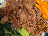 お盆のお昼ご飯に、ほとんどモヤシの焼き肉ビビンバ！
