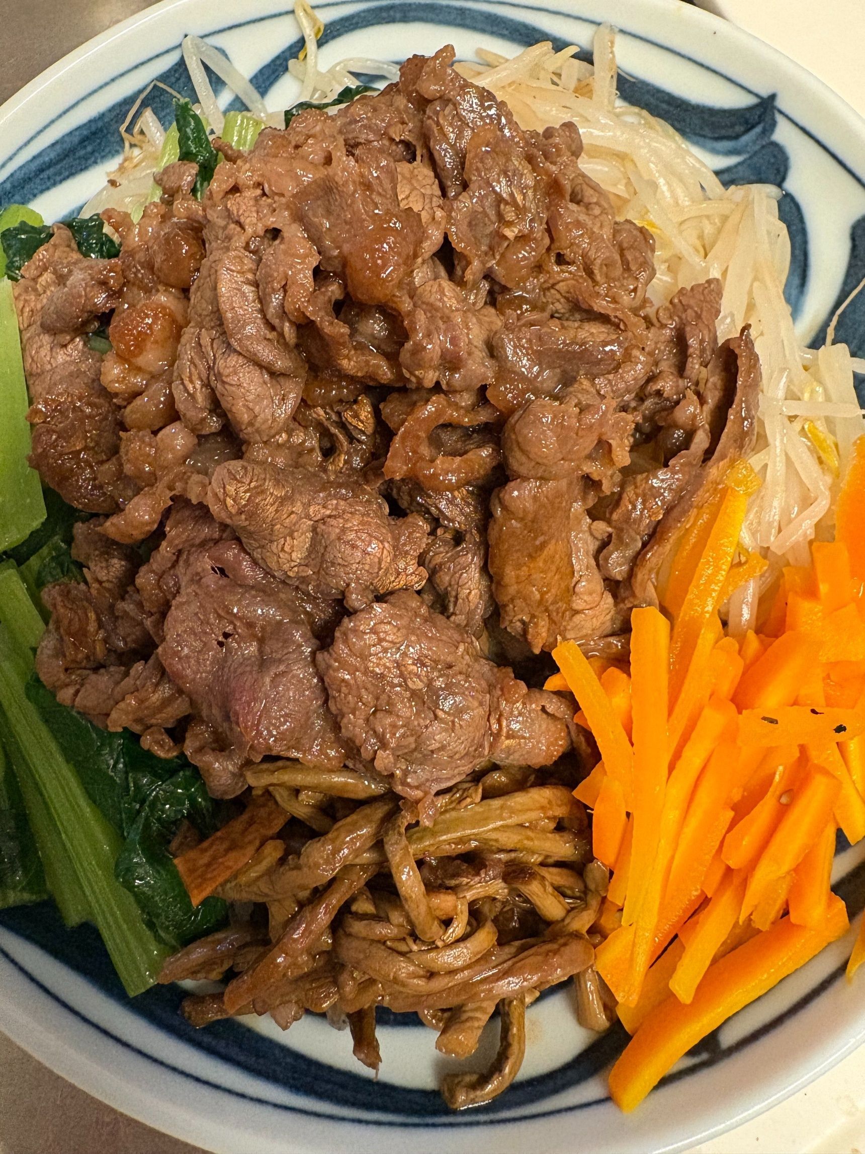 全部混ぜてからスプーンで食べてもOKです！