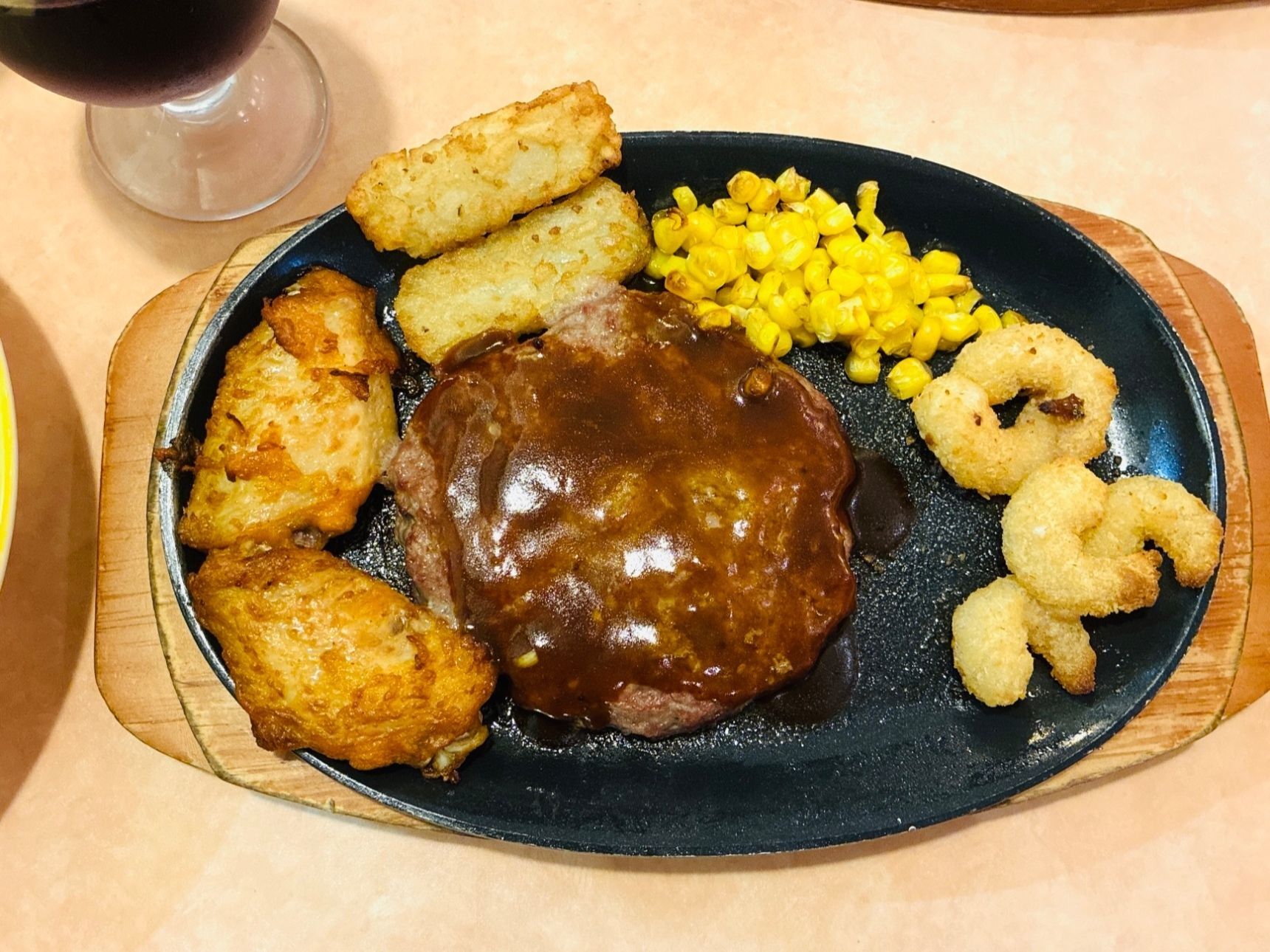 サイゼリヤの「ミックスグリル」